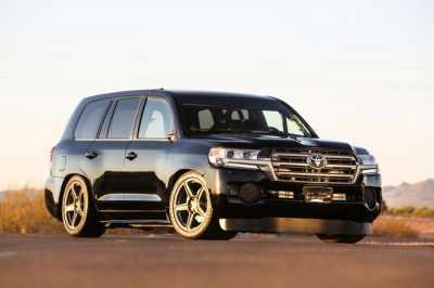 Behold The 2000bhp, 220mph Toyota 'Land Speed Cruiser'